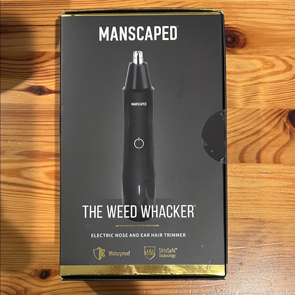 MANSCAPED The Weed Whacker Electric Nose and Ear Hair Trimmer - Black